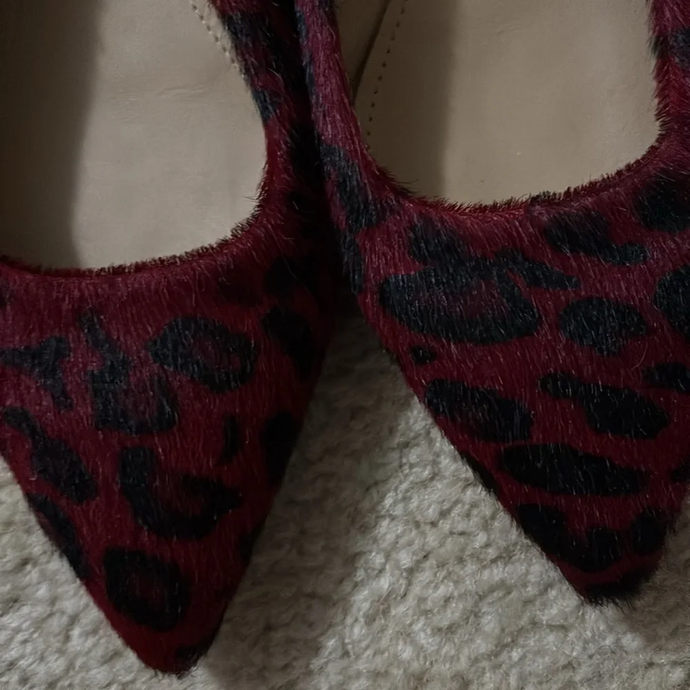 UGG Red and Black Flats Luxurious Velvet Loafers - Picture 2 of 4